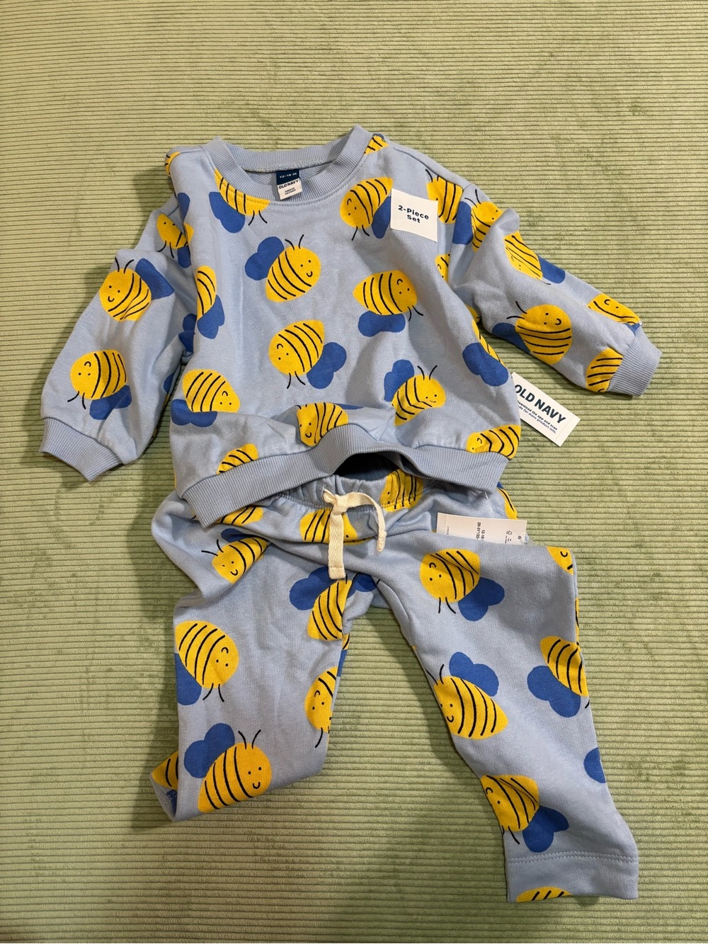 Old Navy Light Blue Bee Print Sweatshirt and Joggers Set